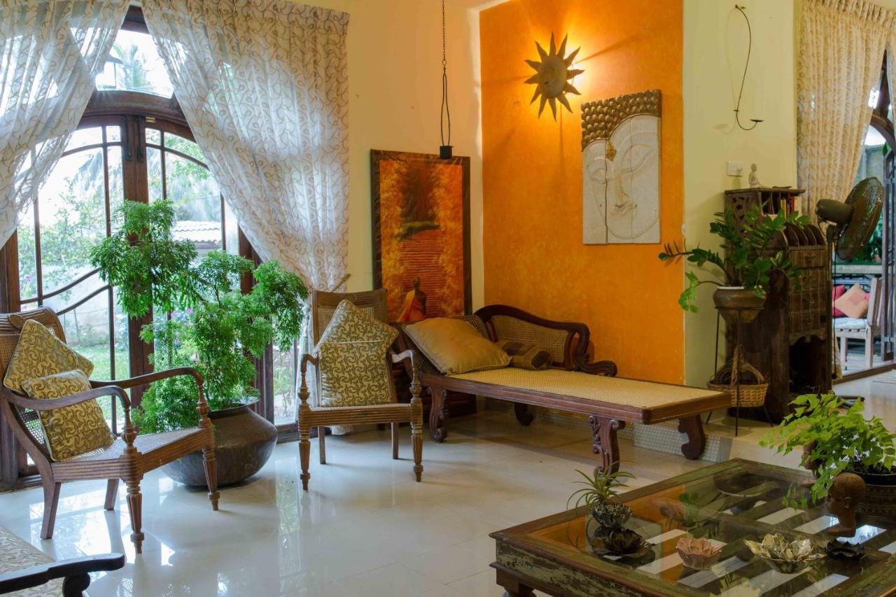 Idor Holidays Sri Jayewardenepura Kotte Extérieur photo
